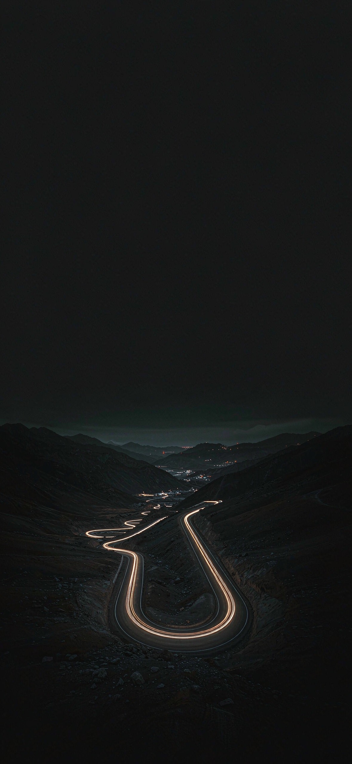 山路光轨 · 1179×2556 手机壁纸